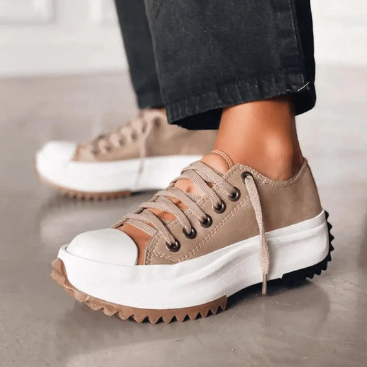 Women’s Platform Trainers – Low-Top Lace-Up Footwear with Chunky Sole